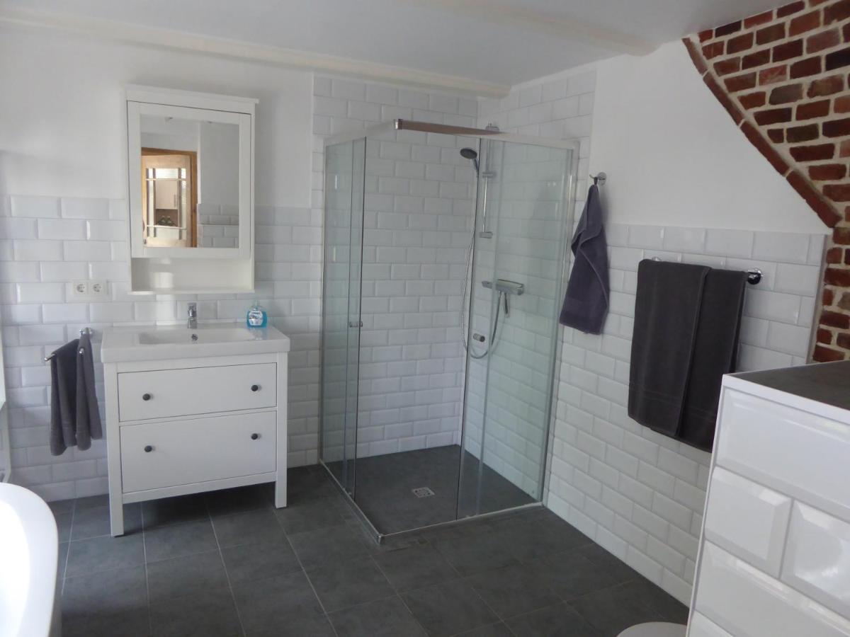 Ferienwohnung Elise Im Gulfhof Am Kanal Grossefehn Luaran gambar
