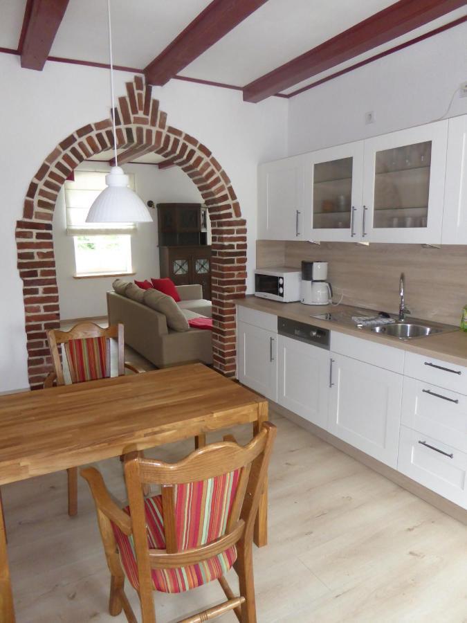 Ferienwohnung Elise Im Gulfhof Am Kanal Grossefehn Luaran gambar