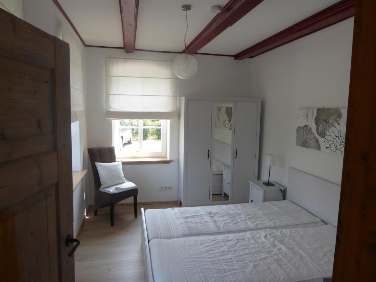Ferienwohnung Elise Im Gulfhof Am Kanal Grossefehn Luaran gambar