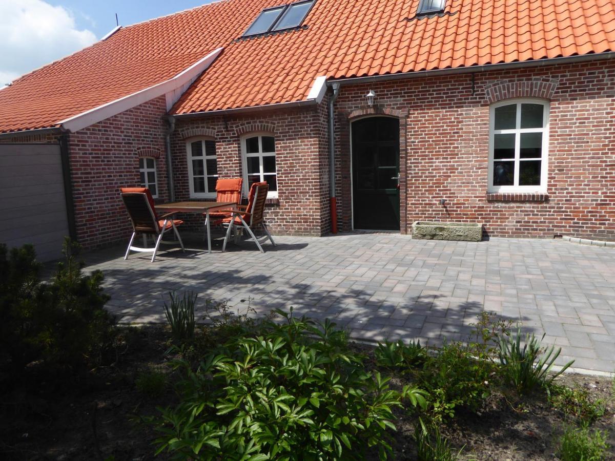 Ferienwohnung Elise Im Gulfhof Am Kanal Grossefehn Luaran gambar